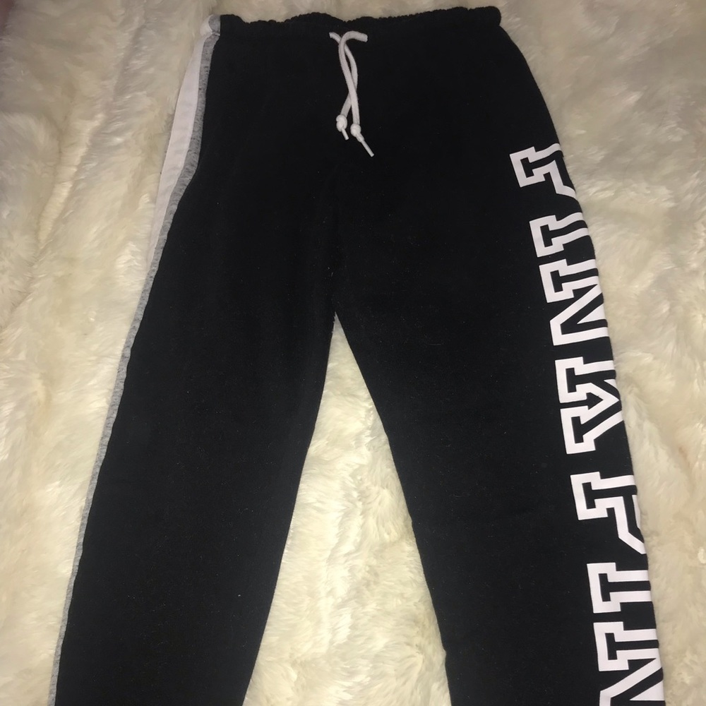 VS PINK SWEATPANTS